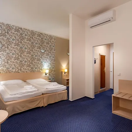 Wine Wellness Amande Hotel Hustopece