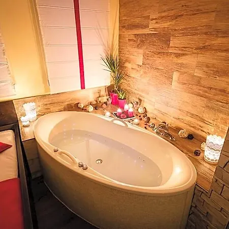 Hotel Wine Wellness Amande 4*